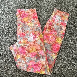 Floral lululemon 7/8 crop leggings